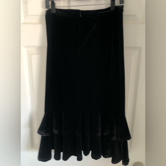 Gianni Bini midi black velvet,ruffled tiered skirt. - Picture 10 of 13